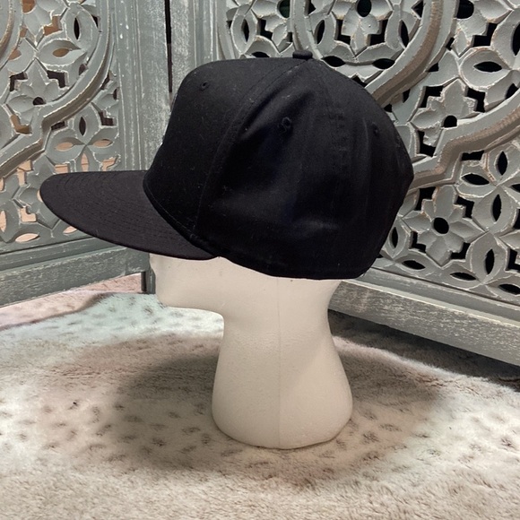 Men’s New Era Illfonic baseball cap sport athleisure gamer video games sporty - Picture 5 of 10